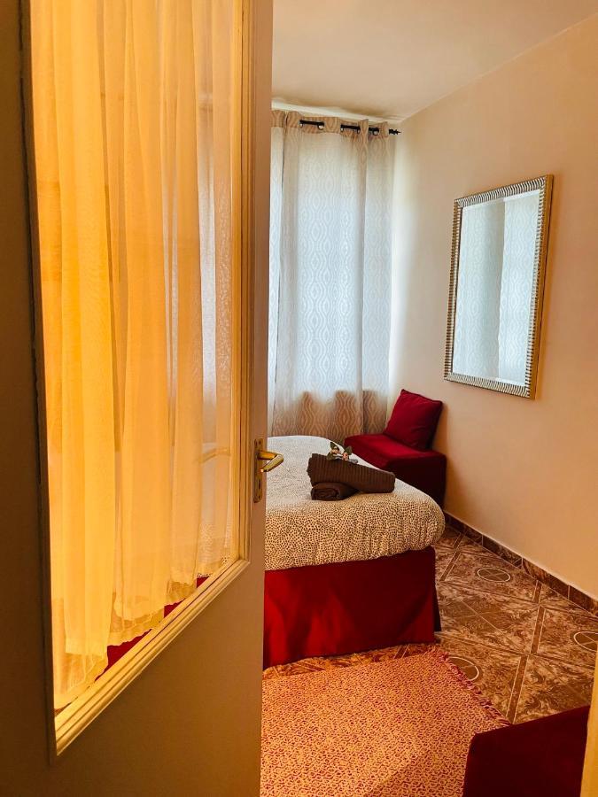Katalin Panzio Hotel บูดาเปสต์ ภายนอก รูปภาพ