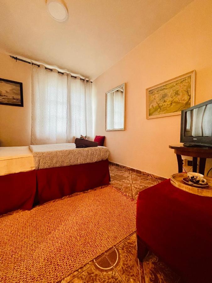 Katalin Panzio Hotel บูดาเปสต์ ภายนอก รูปภาพ